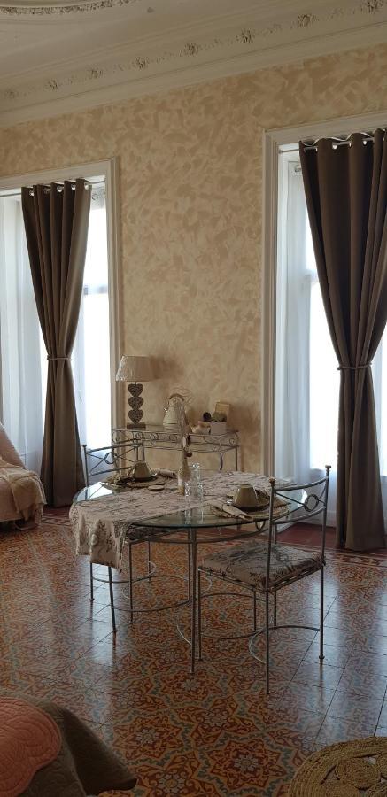Bed and Breakfast Chez Dedou Et Madou Florensac Екстер'єр фото