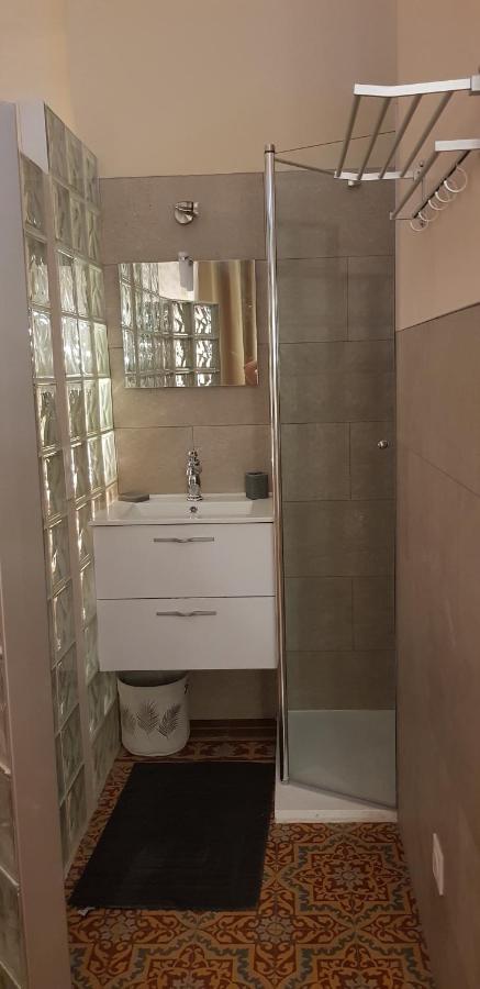 Bed and Breakfast Chez Dedou Et Madou Florensac Екстер'єр фото